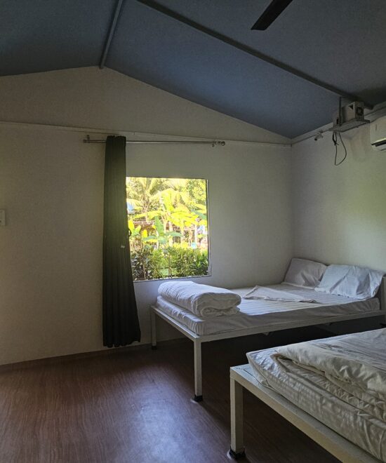 beach resort near mumbai